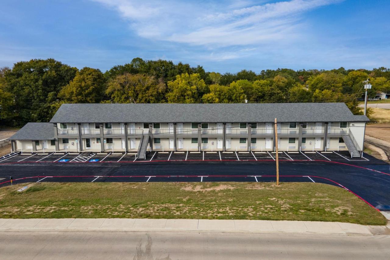Extended Stay Gun Barrel City Exterior photo