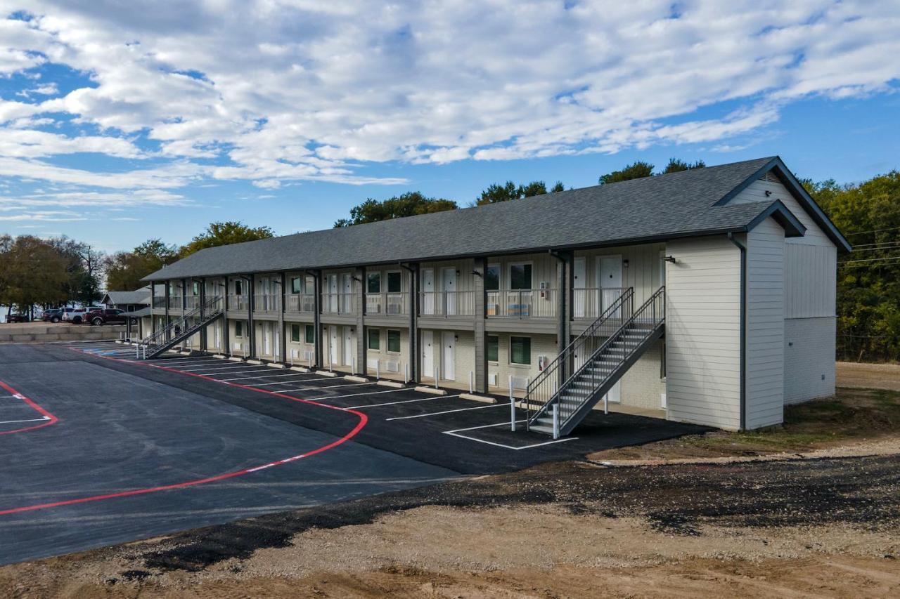 Extended Stay Gun Barrel City Exterior photo